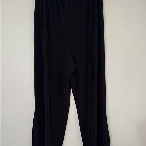 Flowy Black Wide Leg Pants for Versatile Style - Picture 8 of 8